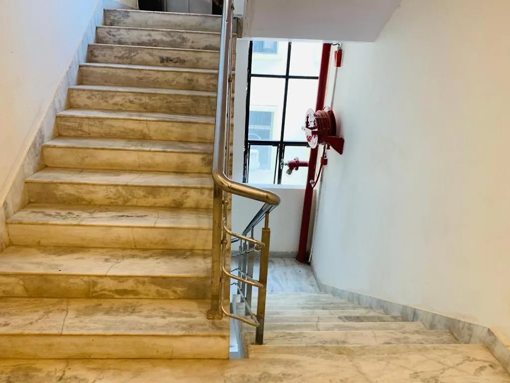 Hotel Kewal Palace Benares